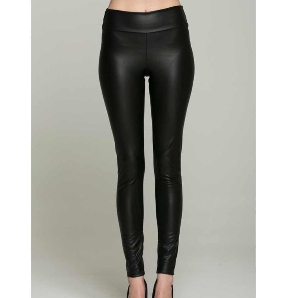 Leather look leggings